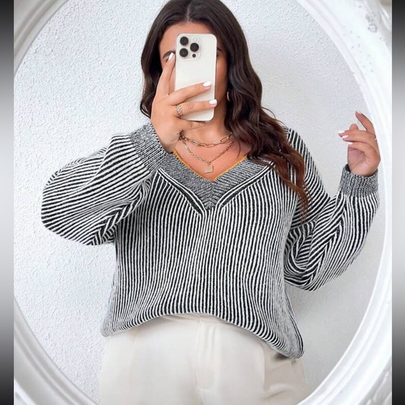 Plus size striped V neck sweater top - Picture 12 of 12